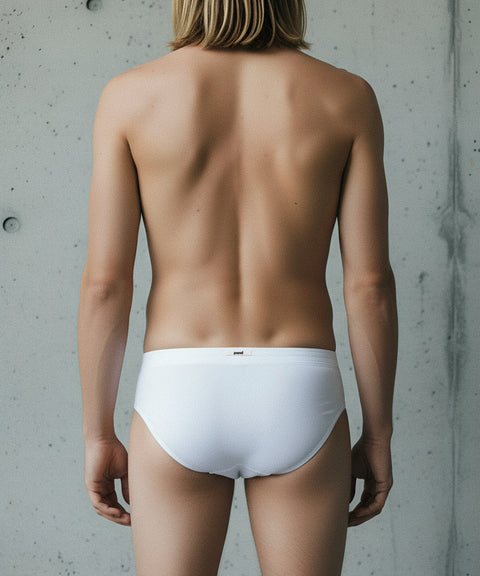 Essential Brief '25 Wavy White