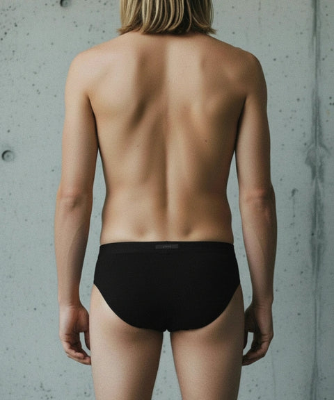 Essential Brief '25 Black Hawk