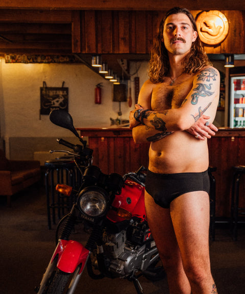 Essential Brief '25 Black Hawk