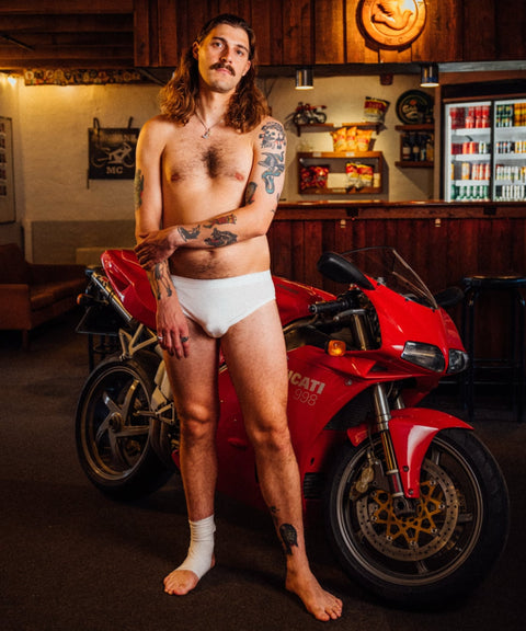 Essential Brief '25 Wavy White