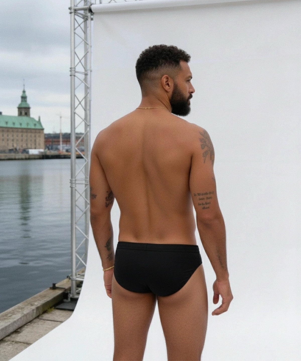 POND3 2.4" Swim Brief Deep Sea Black